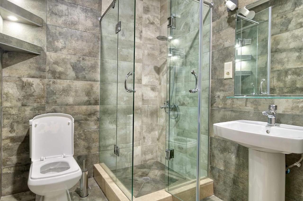 Q&B House Hotel Tbilisi ภายนอก รูปภาพ