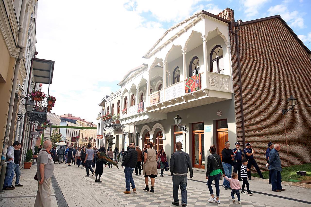 Q&B House Hotel Tbilisi ภายนอก รูปภาพ