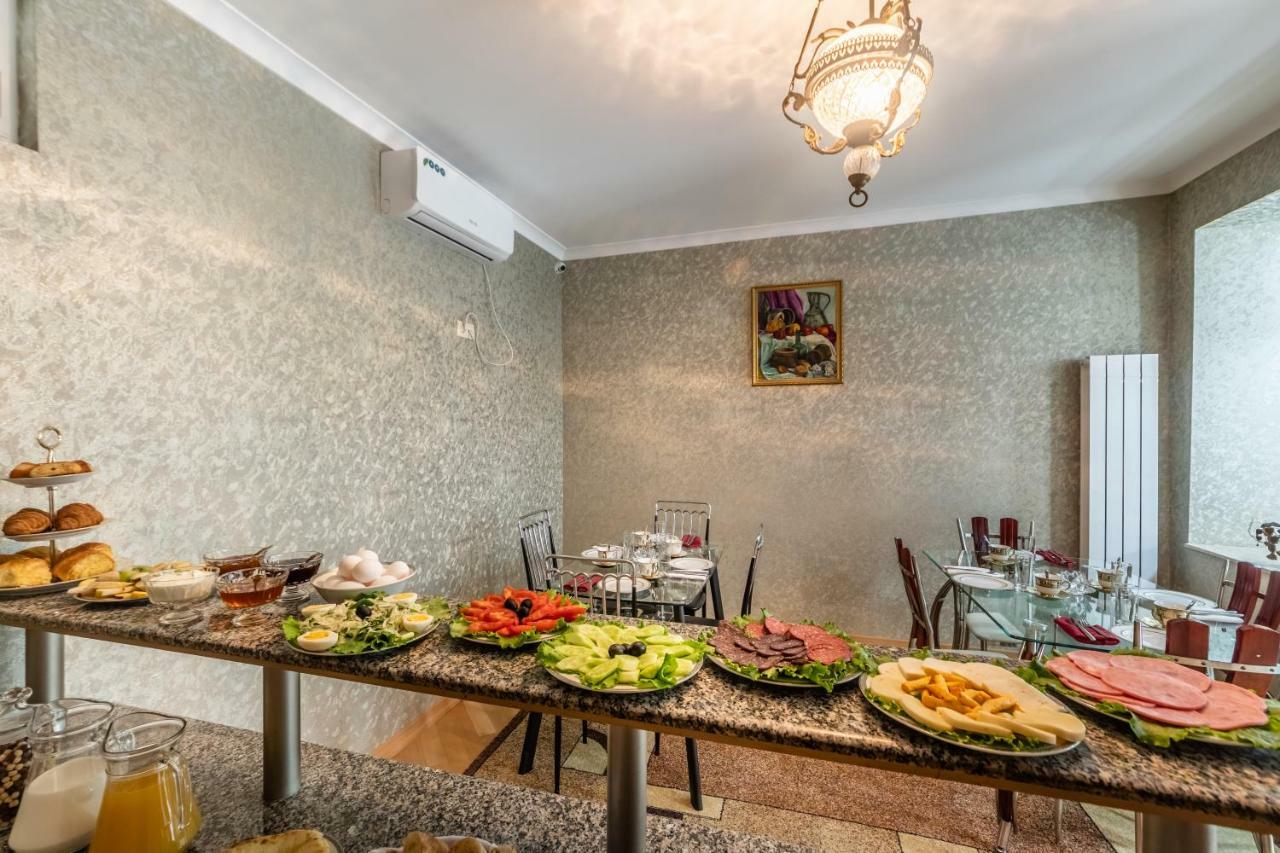 Q&B House Hotel Tbilisi ภายนอก รูปภาพ