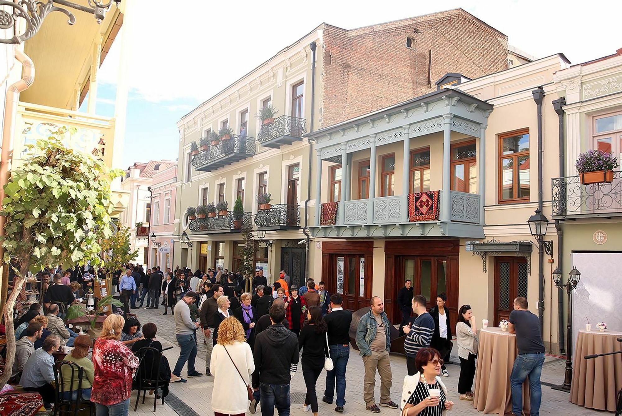 Q&B House Hotel Tbilisi ภายนอก รูปภาพ